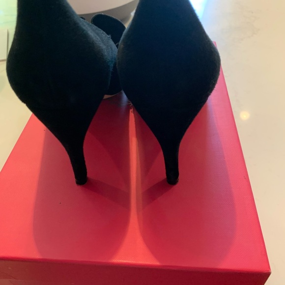 Tracy Reese ‘Plenty’ Black suede pump. 3 inch heel. Size: 6.5 - Picture 4 of 5